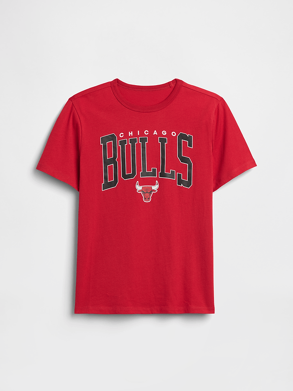 GapKids NBA Chicago Bulls Graphic T-Shirt