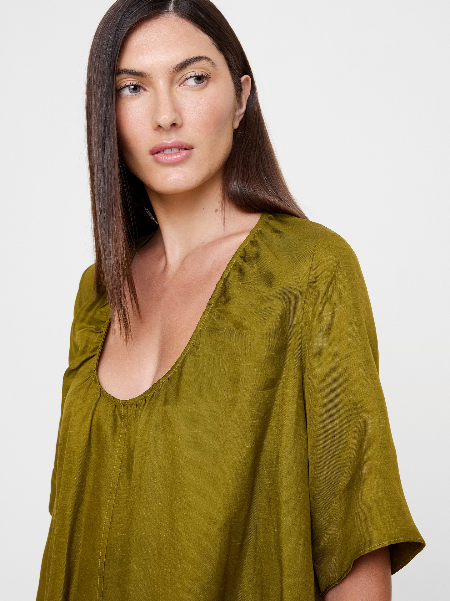 Image number 4 showing, Viscose-Linen Scoop-Neck Mini Dress