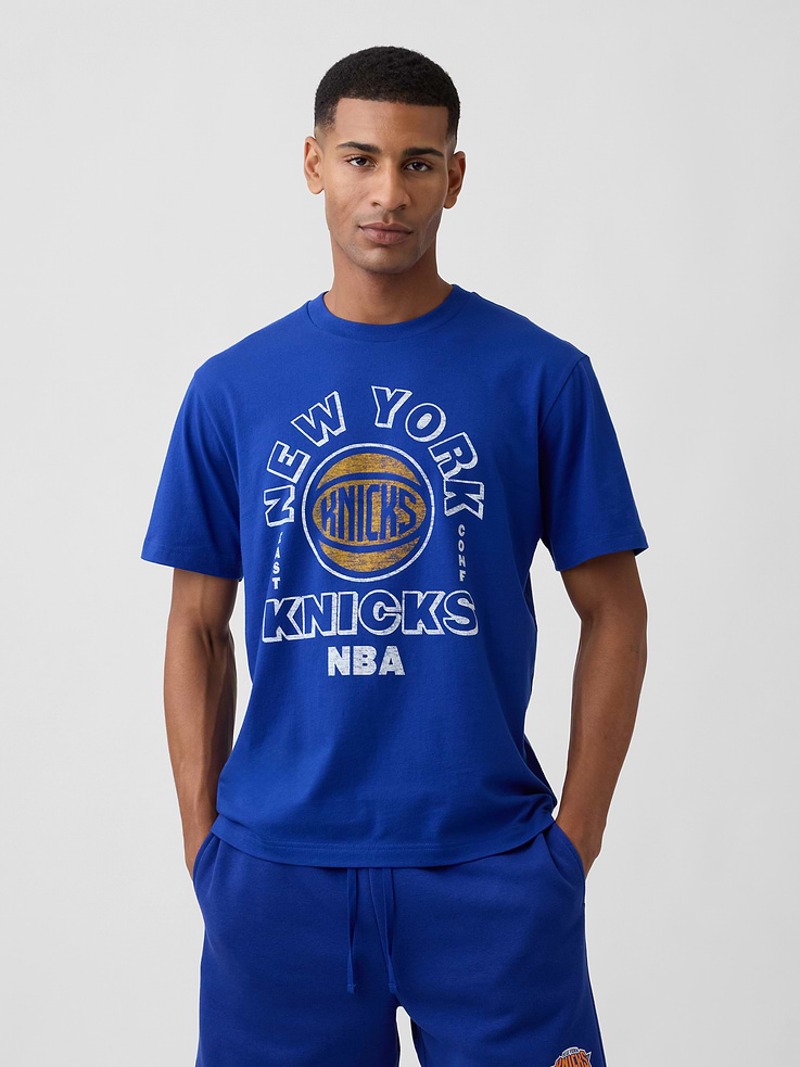 Image 1 of 6, Soft jersey knit., Dropped shoulder, short sleeves., Crewneck., Graphic at front., Product #1178527