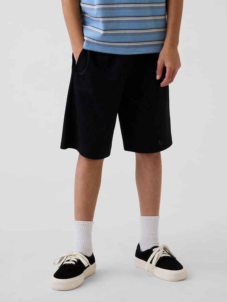 L'image numéro 3 présente Short de sport en maille pour Enfant, entrejambe de 20 cm