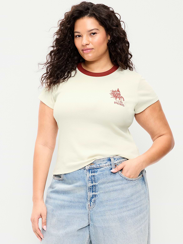 T-shirt court moulant