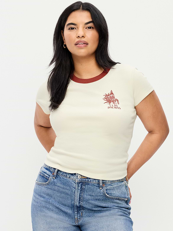 T-shirt court moulant