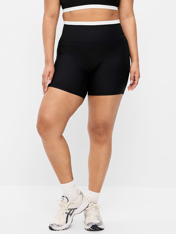 Image number 2 showing, Extra-High Waisted PowerSoft Boundless Pocket Biker Shorts-- 6-inch inseam - No Front Seam