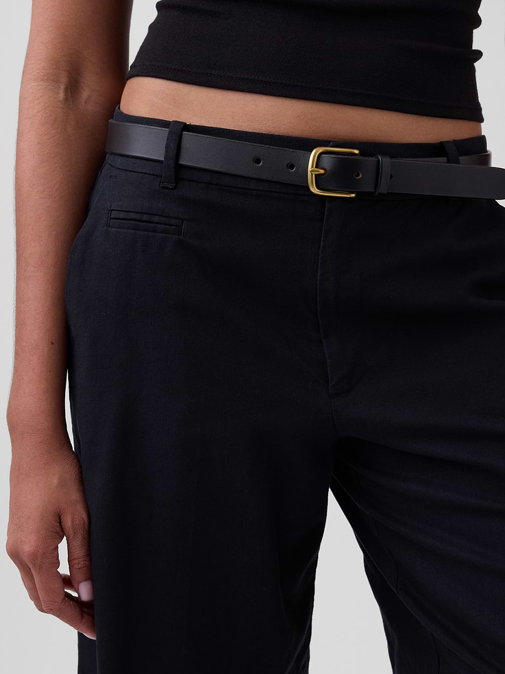 Image 5 of 7, 9" Low Rise Linen-Blend Trouser Shorts