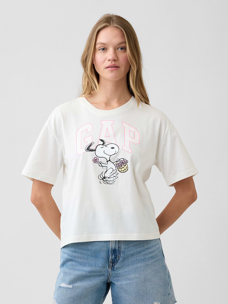 Image number 1 showing, Peanuts Oversized Gap Logo T-Shirt