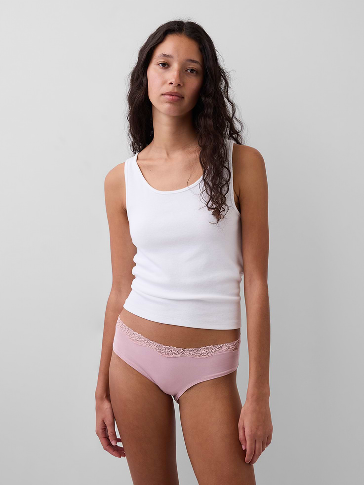 L'image numéro 1 présente Culotte taille basse en coton biologique extensible à bordure en dentelle