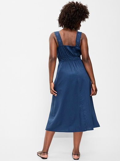 Image number 7 showing, Fit & Flare Smocked-Waist Midi Dress