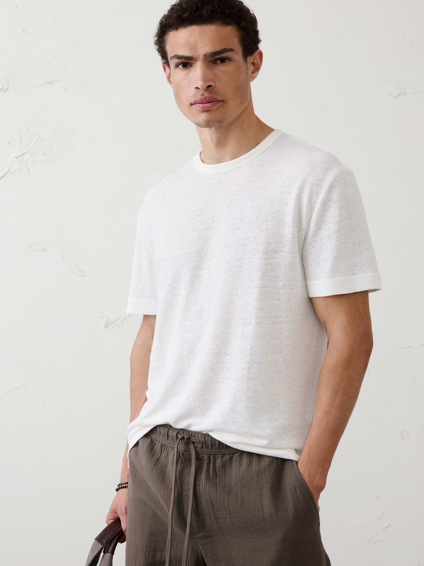 Image 1 of 1, LINEN-BLEND: This light and breathable fabric is a must for those warm days and styles effortlessly for all occasions., Crew neck. Short sleeves., Straight hem., Made exclusively for Banana Republic Factory., Product #1173475
