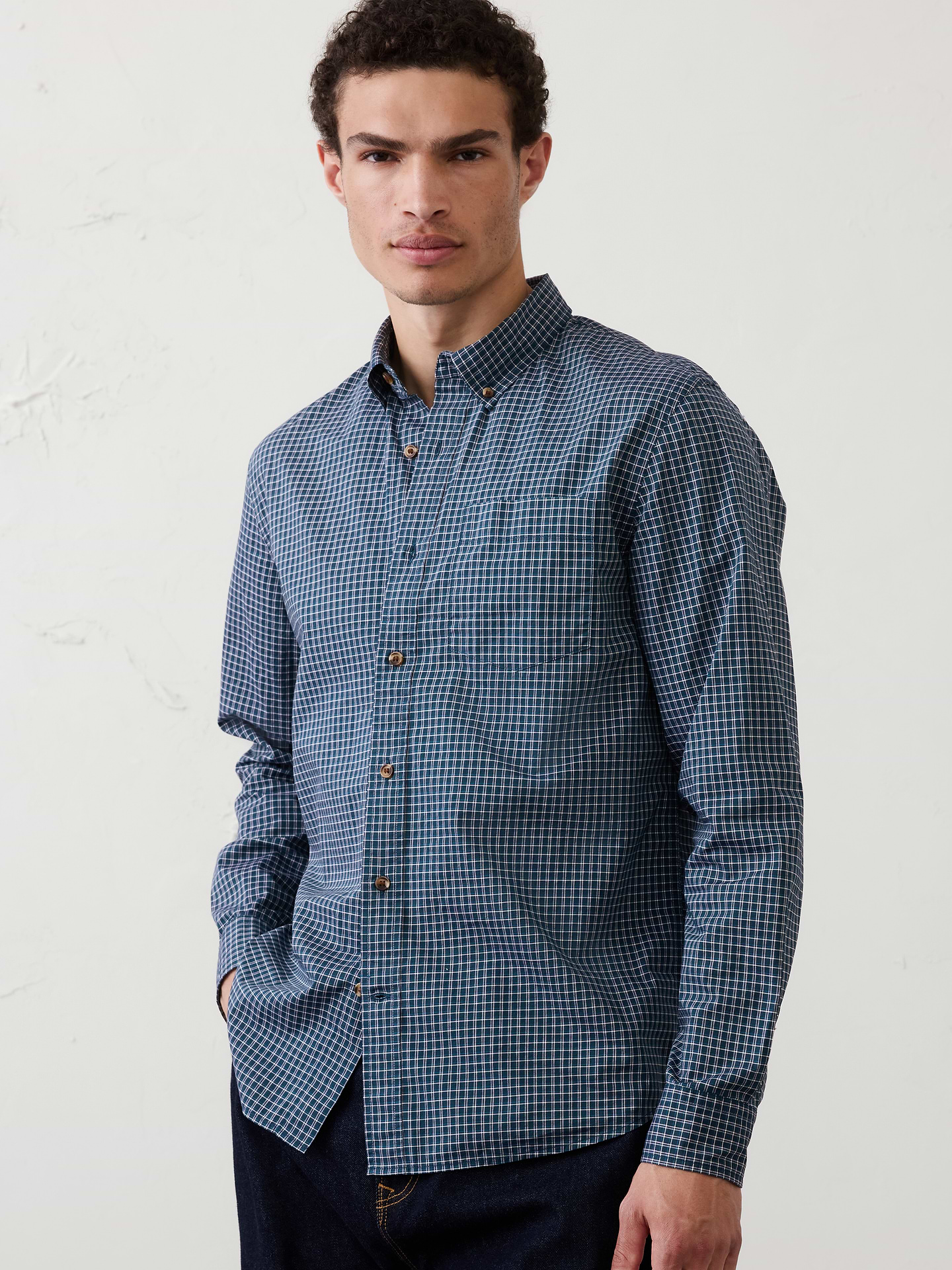 Image number 3 showing, Standard-Fit Softwash Cotton Shirt