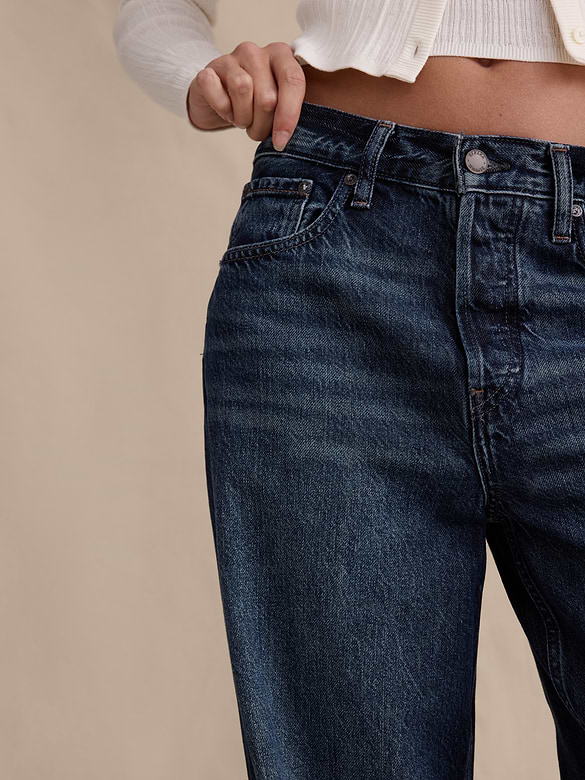 Mid-Rise Baggy-Straight Lightweight Jean