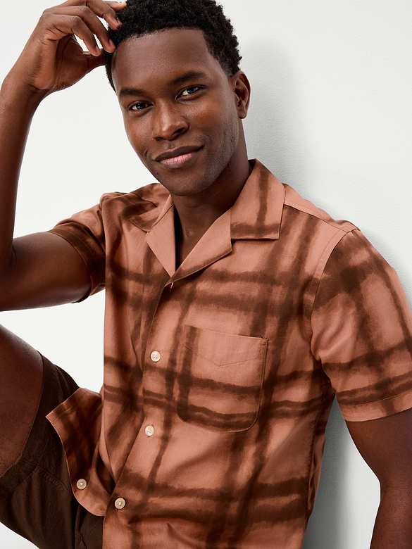 Chemise de vacances à manches courtes