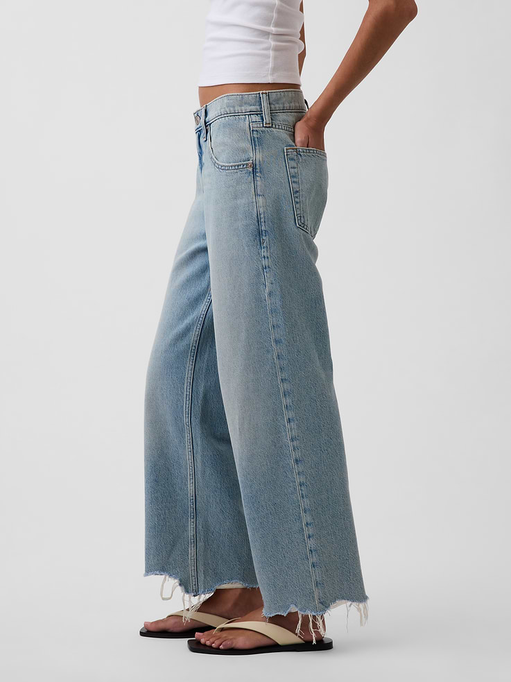 Image number 3 showing, Low Slung Relaxed Crop Jeans