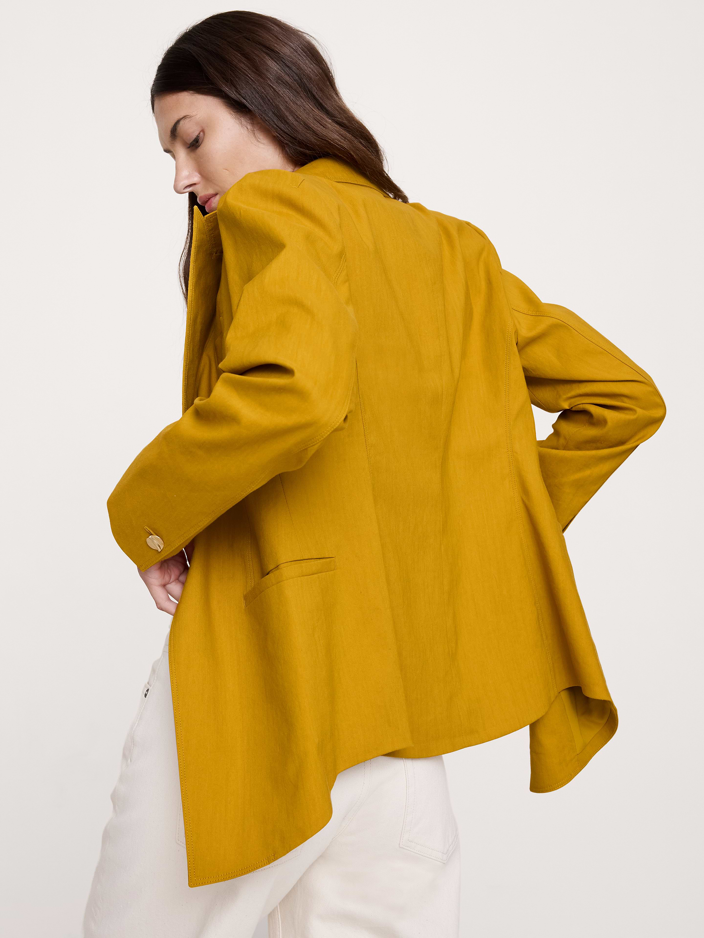 L'image numéro 3 présente Blazer long en lin et viscose extensible