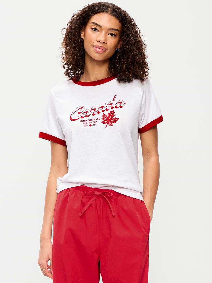 L'image numéro 3 présente T-shirt passe-partout à bords contrastants et à imprimé