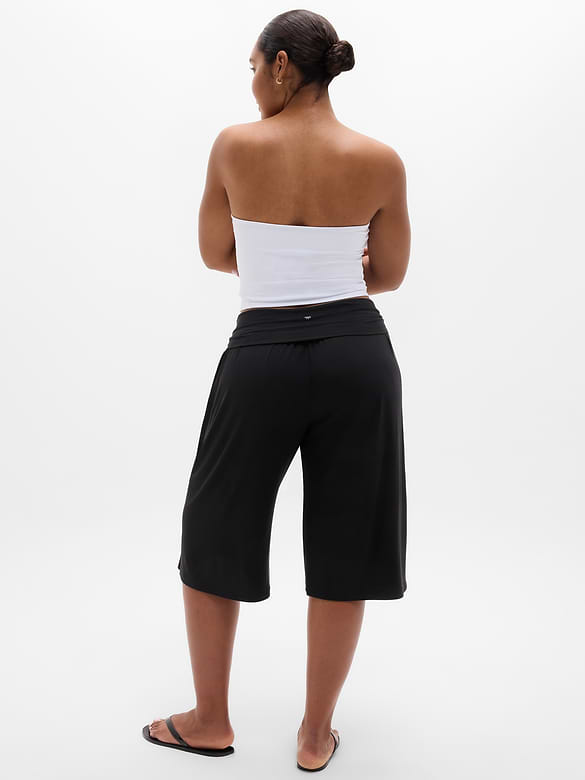 Dream Drape Mid Rise Crop Pant