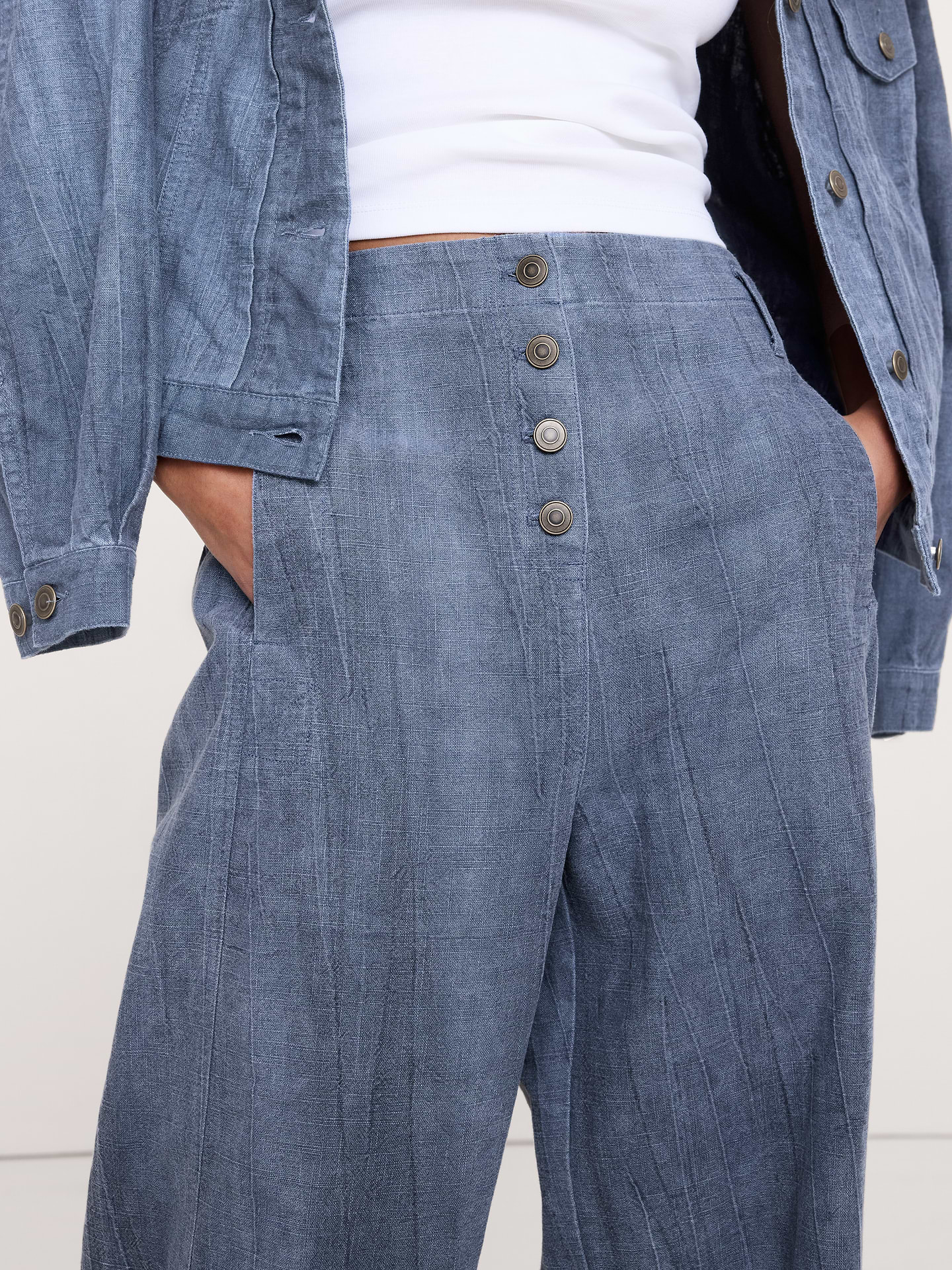 Image 4 of 6, High-Rise Relaxed Barrel Ramie-Cotton Pant
