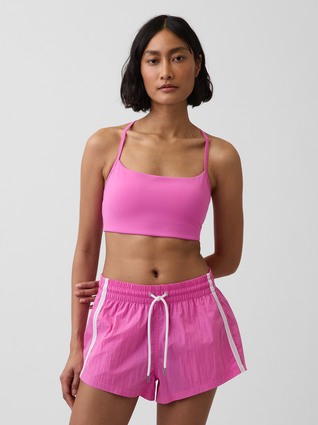 GapFit Smooth Racerback Sports Bra