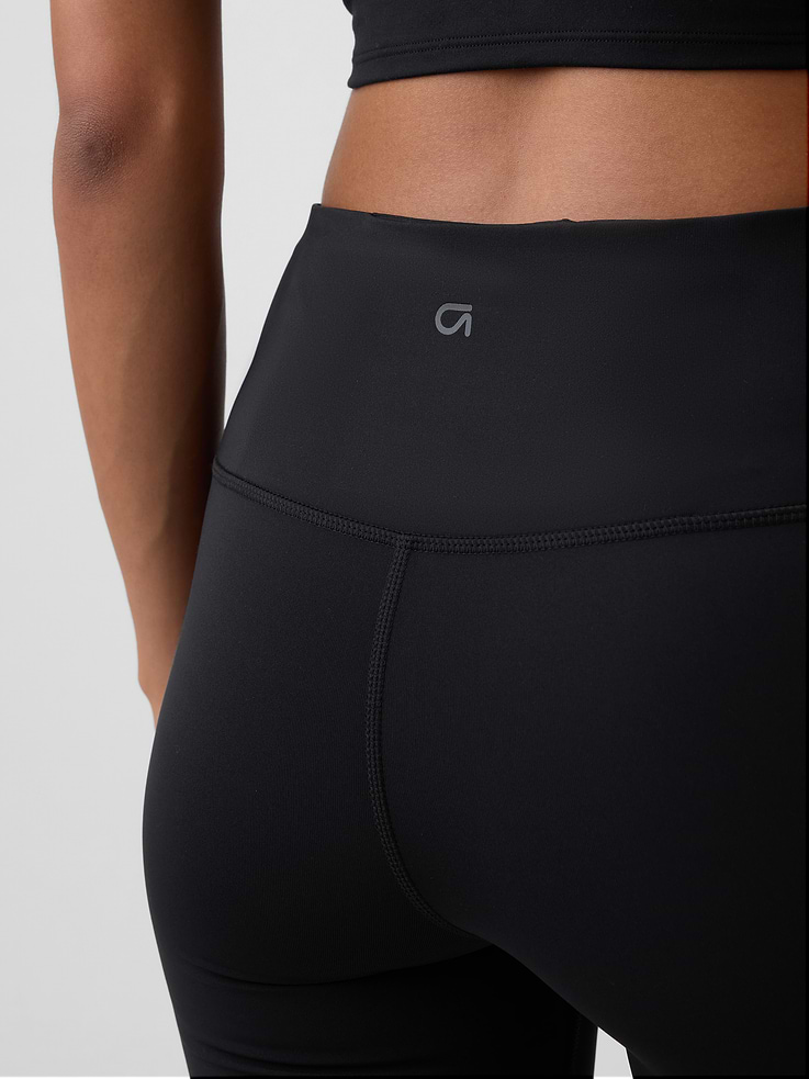 Image number 4 showing, GapFit Studio Recycled 5" High Rise Bike Shorts