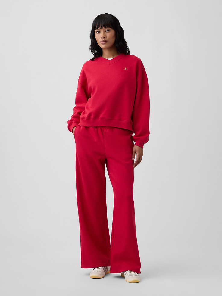 Image number 3 showing, Oversized Brannan Bear Wedge V-Neck Sweatshirt