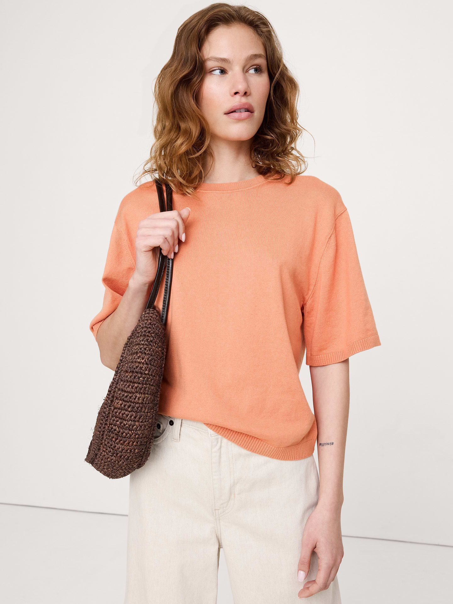 L'image numéro 1 présente T-shirt en mélange de coton et soie pied d’alouette