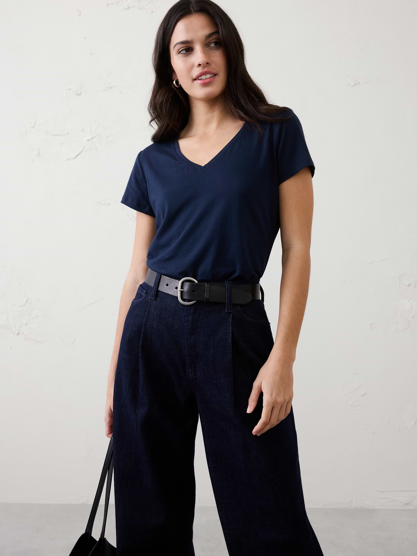 Image number 1 showing, Timeless V-Neck T-Shirt