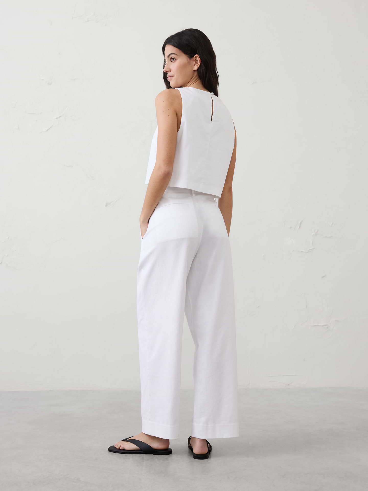 Image number 2 showing, Straight-Leg High-Rise Linen-Blend Pleated Pant