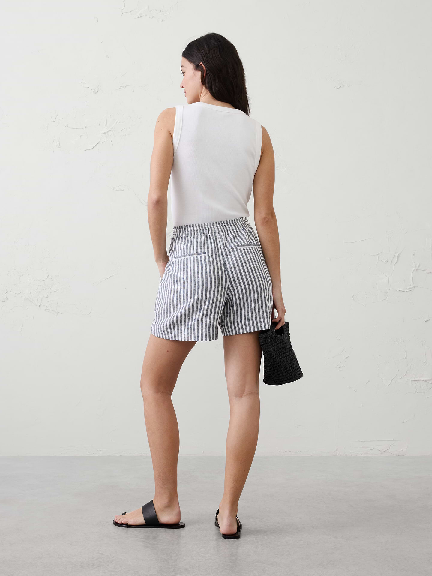 Image number 6 showing, Linen-Blend High-Rise Short