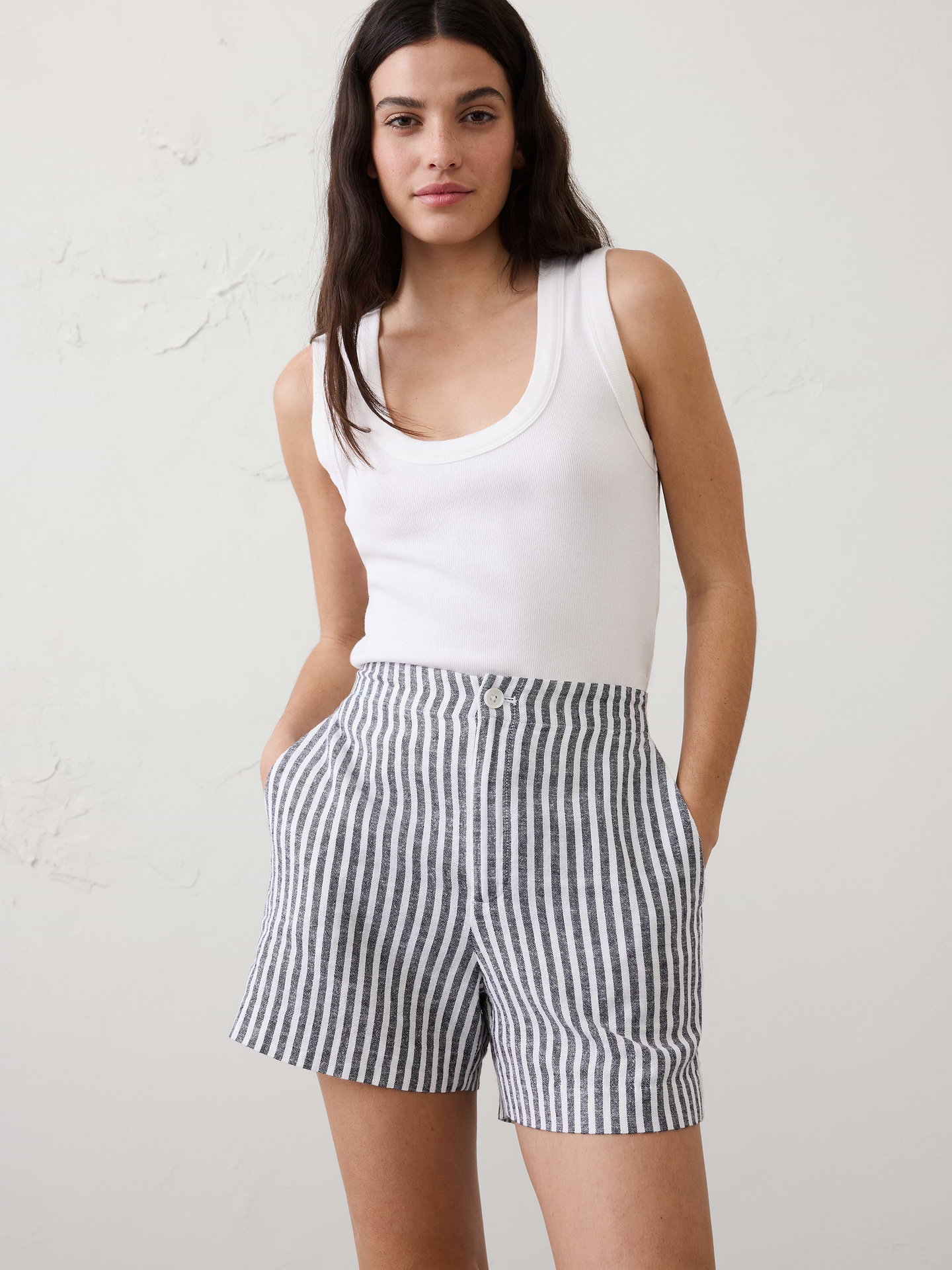 Image number 7 showing, Linen-Blend High-Rise Short