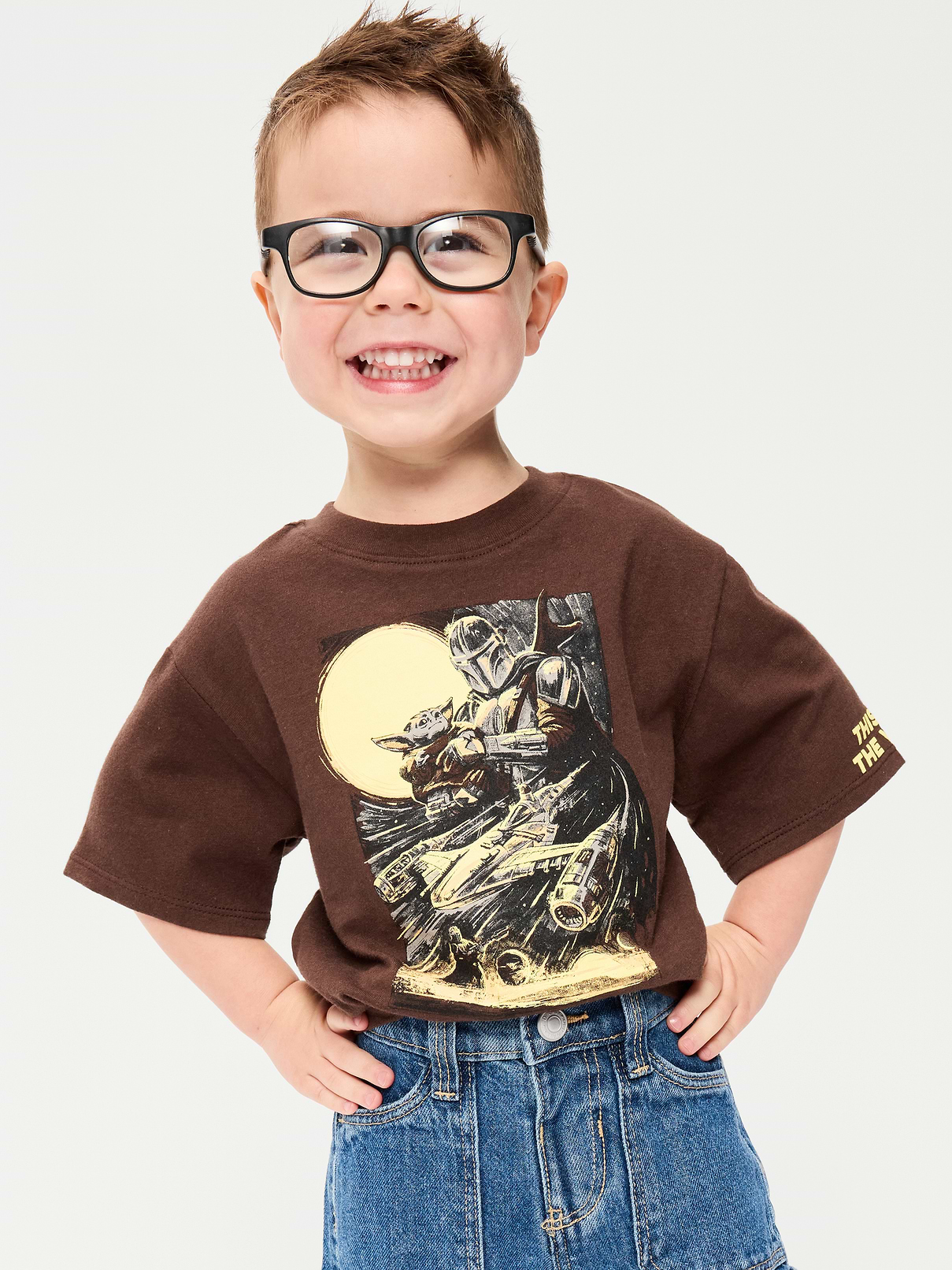 L'image numéro 1 présente T-shirt surdimensionné à imprimé Star Wars™ unisexe pour tout-petit