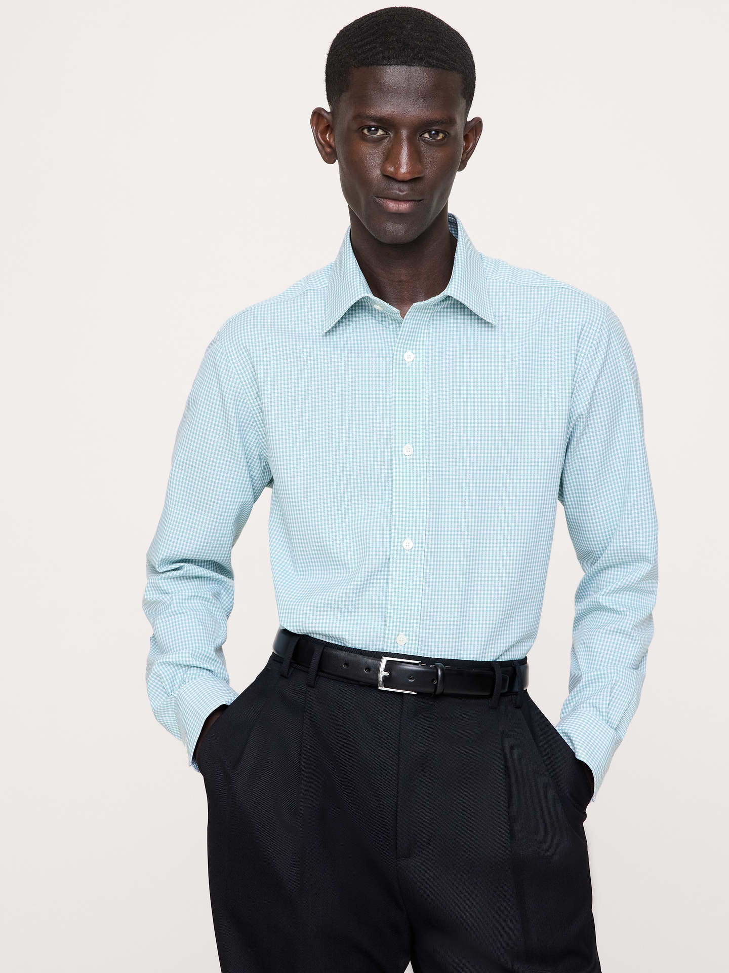 L'image numéro 1 présente Chemise habillée standard infroissable