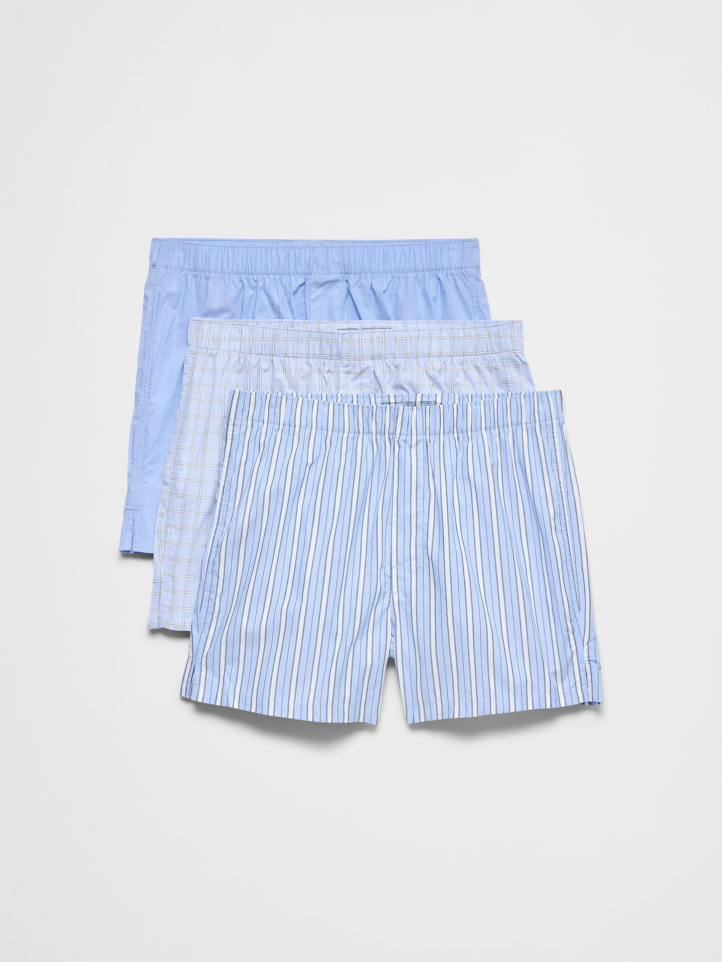 Image 1 of 1, We've updated details with a focus on comfort! Our fabric is now made with organically grown cotton, and feels softer than previous years. Additionally we've added a leg vent for a more comfortable wear, especially while sitting down. We continue to offer a tagless boxer, with a 4" inseam (Please be aware we allow for 1/4" variance). Each pack comes with 3 boxers., Made exclusively for Banana Republic Factory., Product #887654