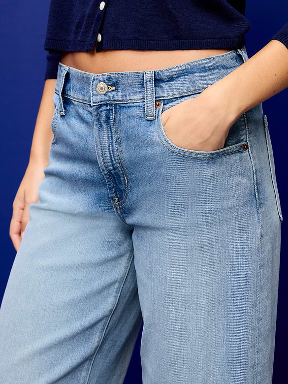 Low-Rise Loose Jeans