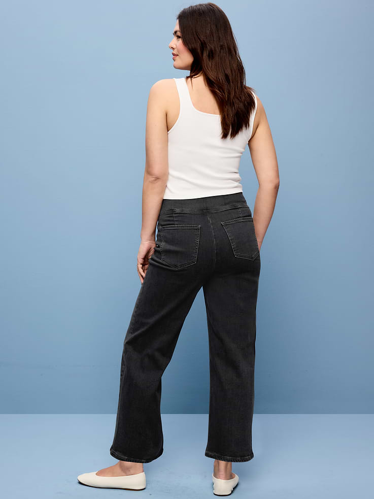 Image number 8 showing, High-Waisted Weekender Pull-On Crop Wide-Leg Jeans