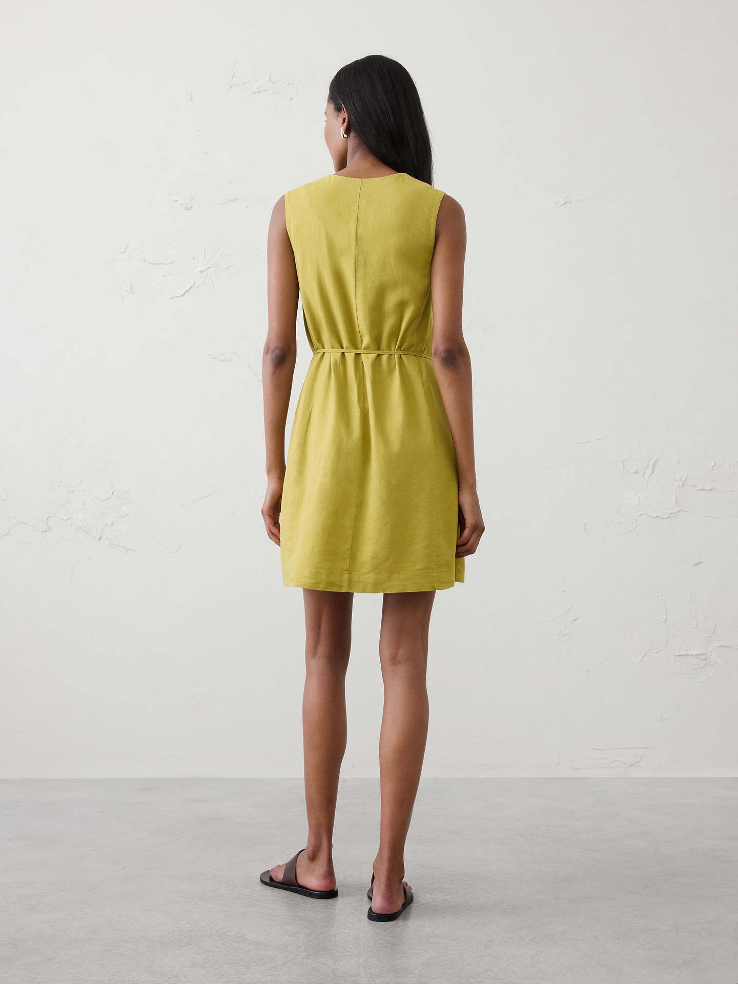 Image number 5 showing, Linen-Blend Button-Front Above-Knee Dress