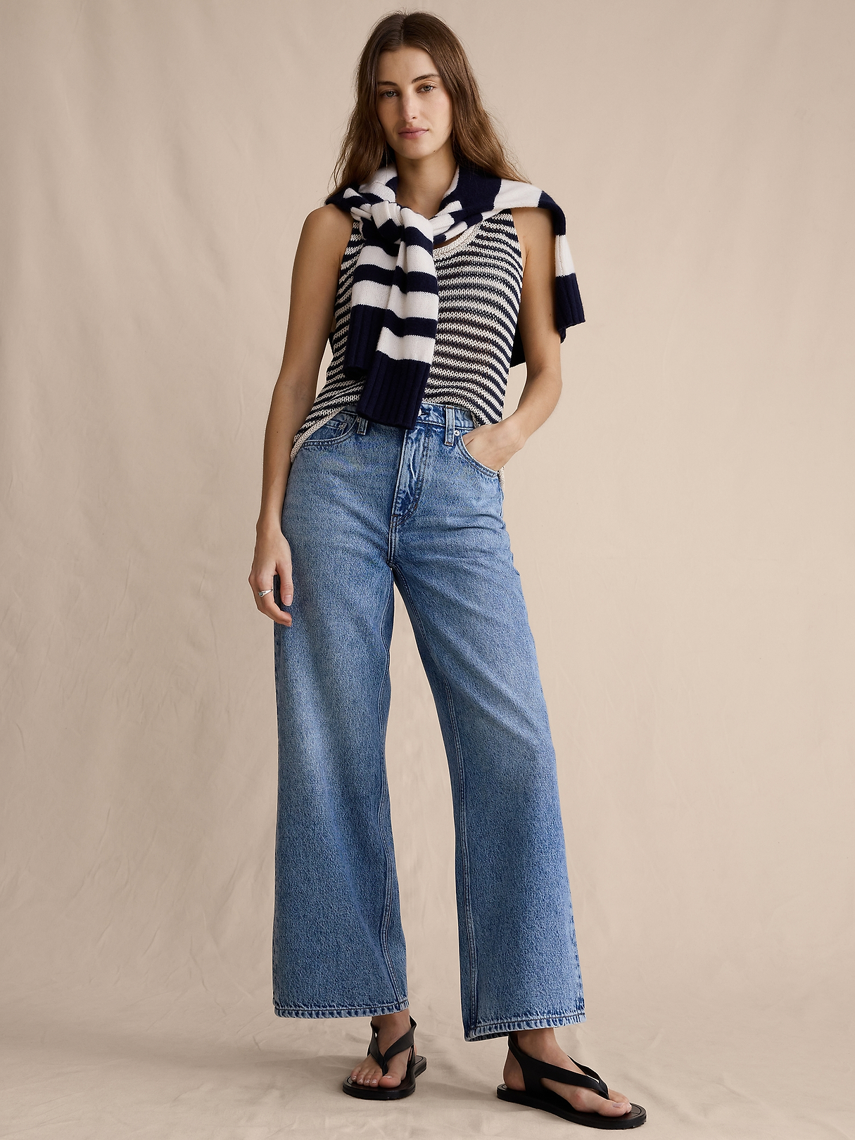 The Icon Classic Wide-Leg Crop Jean | Banana Republic