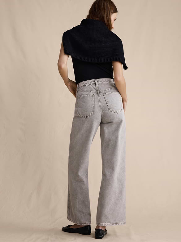 The Icon Classic Wide-Leg Crop Jean