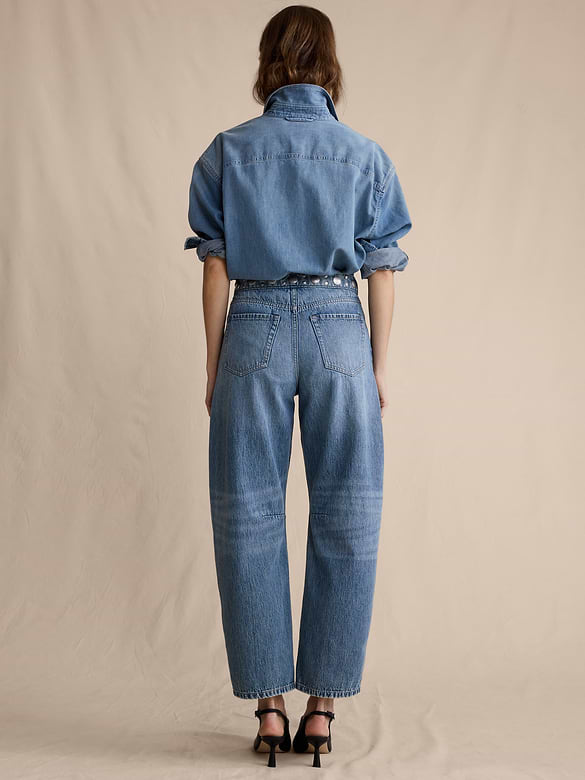 Mid-Rise Barrel Studded Ankle Jean