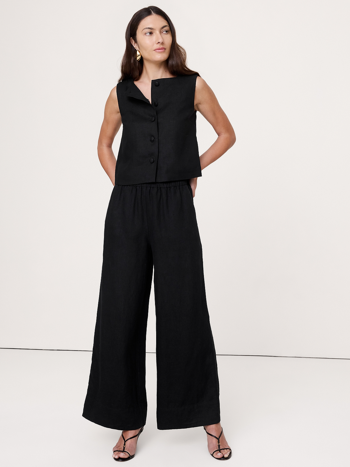 High-Rise Wide-Leg Linen Pull-On Ankle Pant | Banana Republic