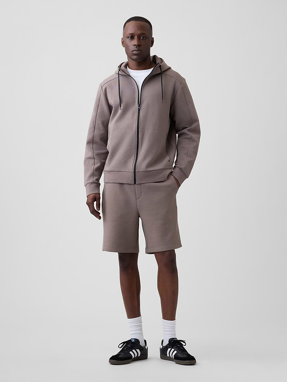 GapFit 8" Performance Shorts