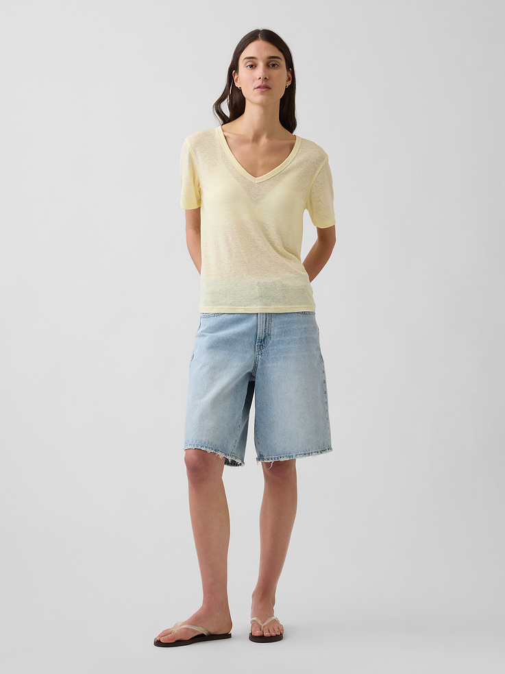 Image number 2 showing, Linen-Blend Relaxed V-Neck T-Shirt