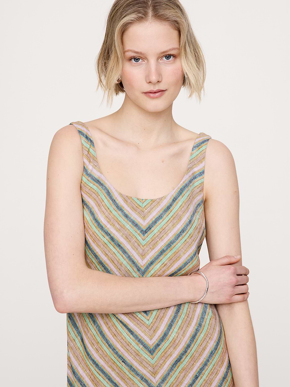 Robe longue en lin coupée en biais