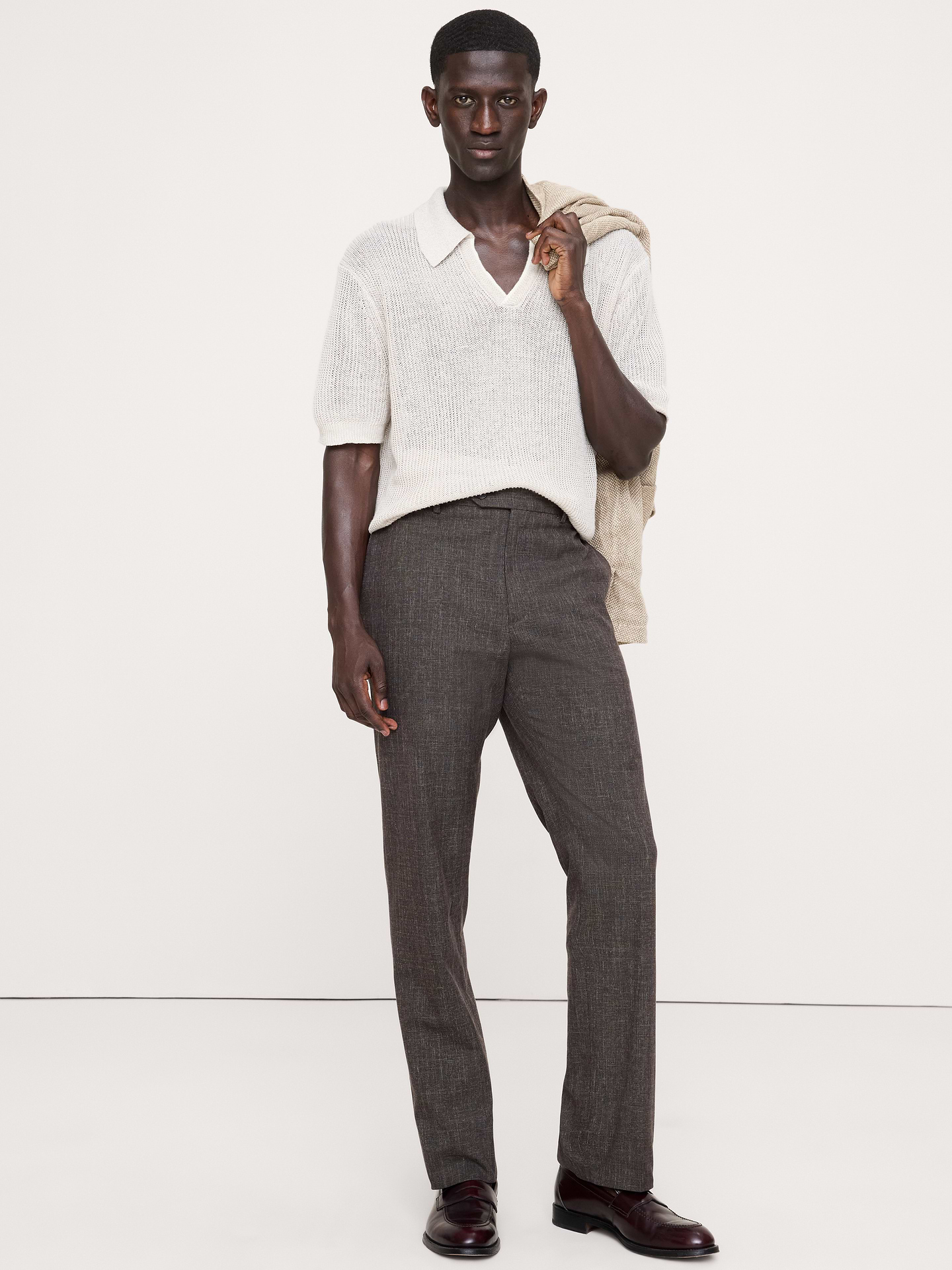 L'image numéro 1 présente Pantalon habillé infroissable à coupe étroite