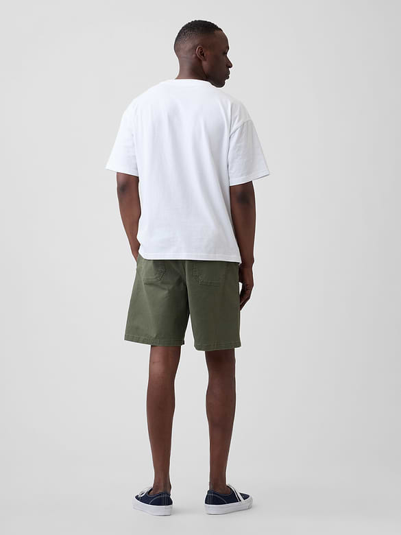 7" Essential Pull-On Khaki Shorts