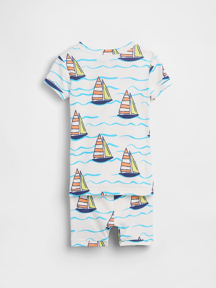 L'image numéro 2 présente Pyjama court en coton biologique brossé à motif voilier pour Bébé et Tout-petit