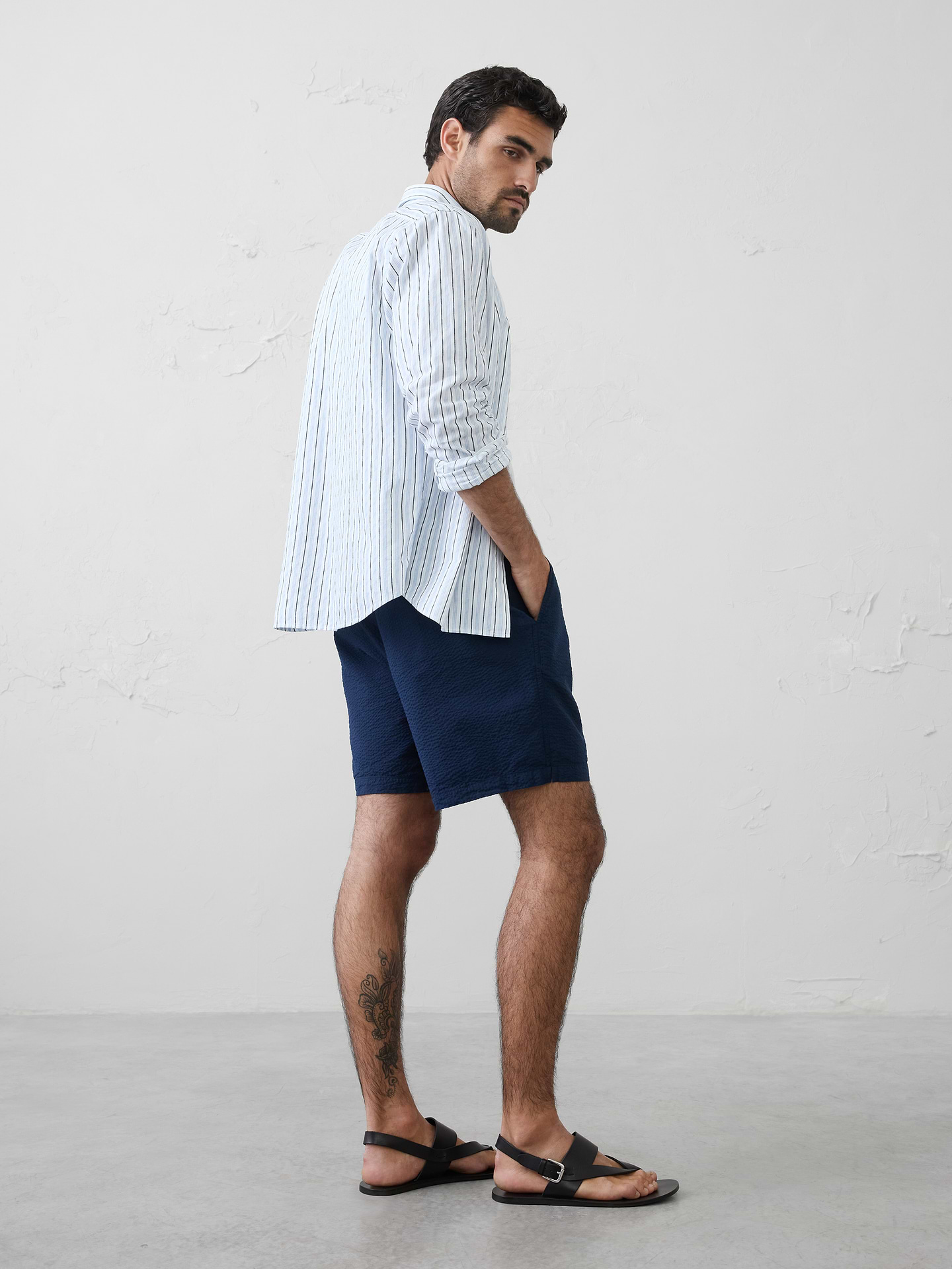 Image number 5 showing, 7" Seersucker Elastic-Waist Short