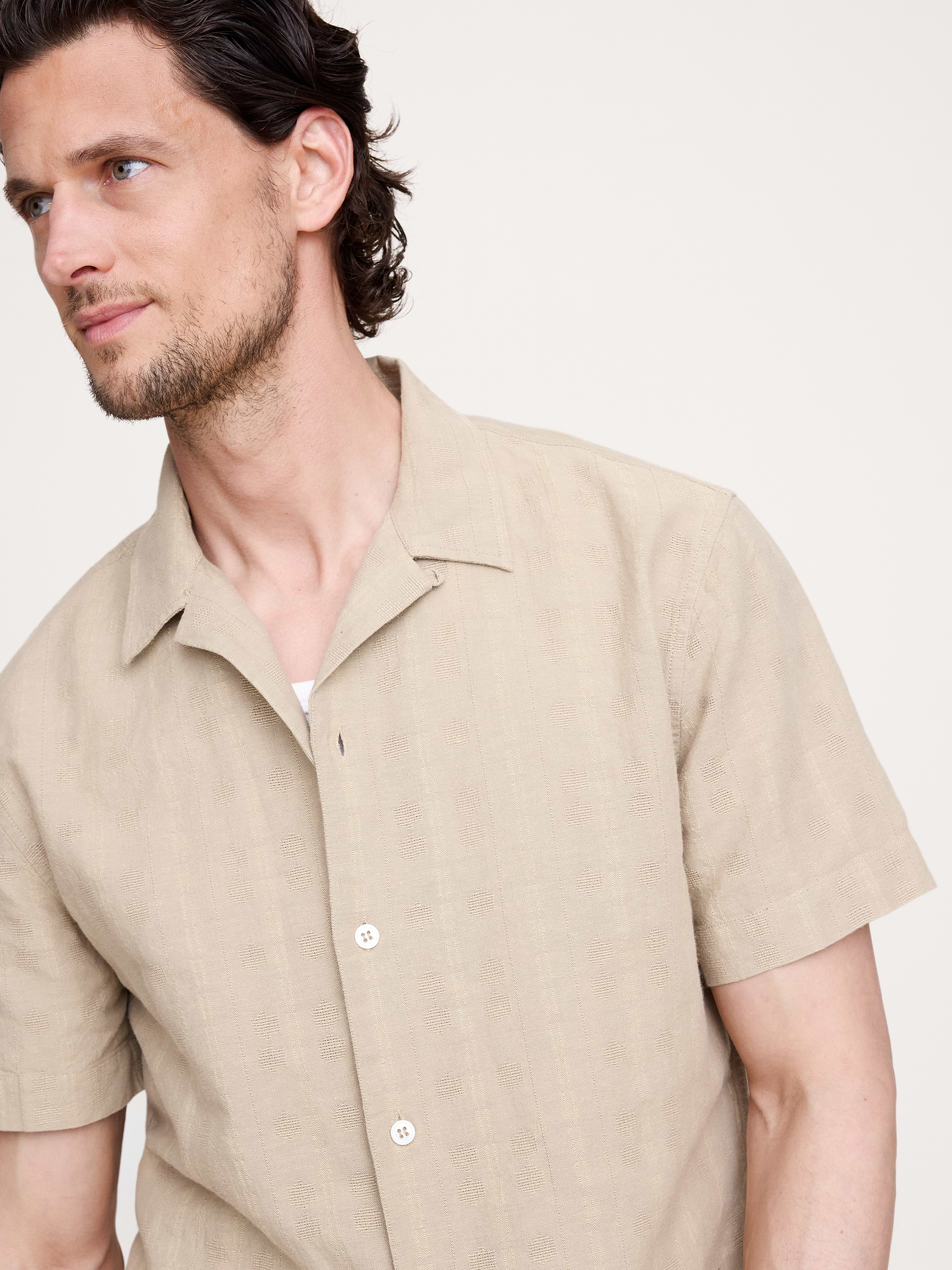 L'image numéro 4 présente Chemise de vacances en coton, coupe standard