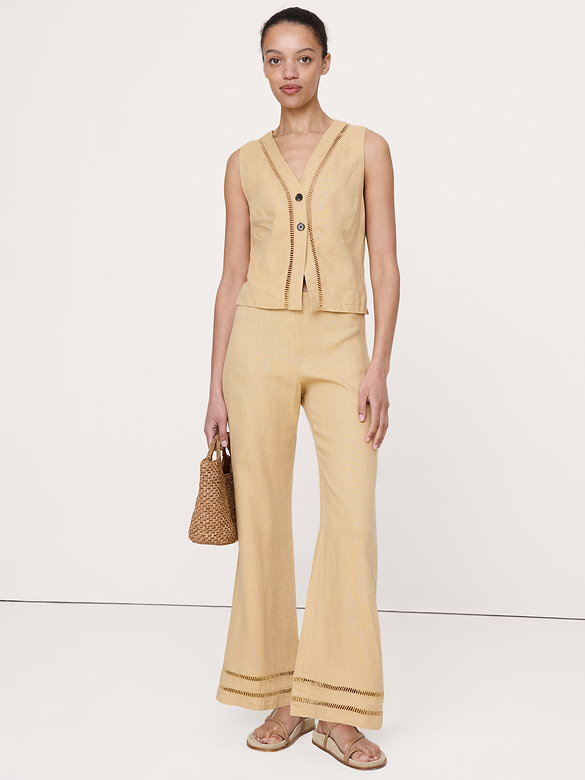 Mid-Rise Kick-Flare Linen Ankle Pant