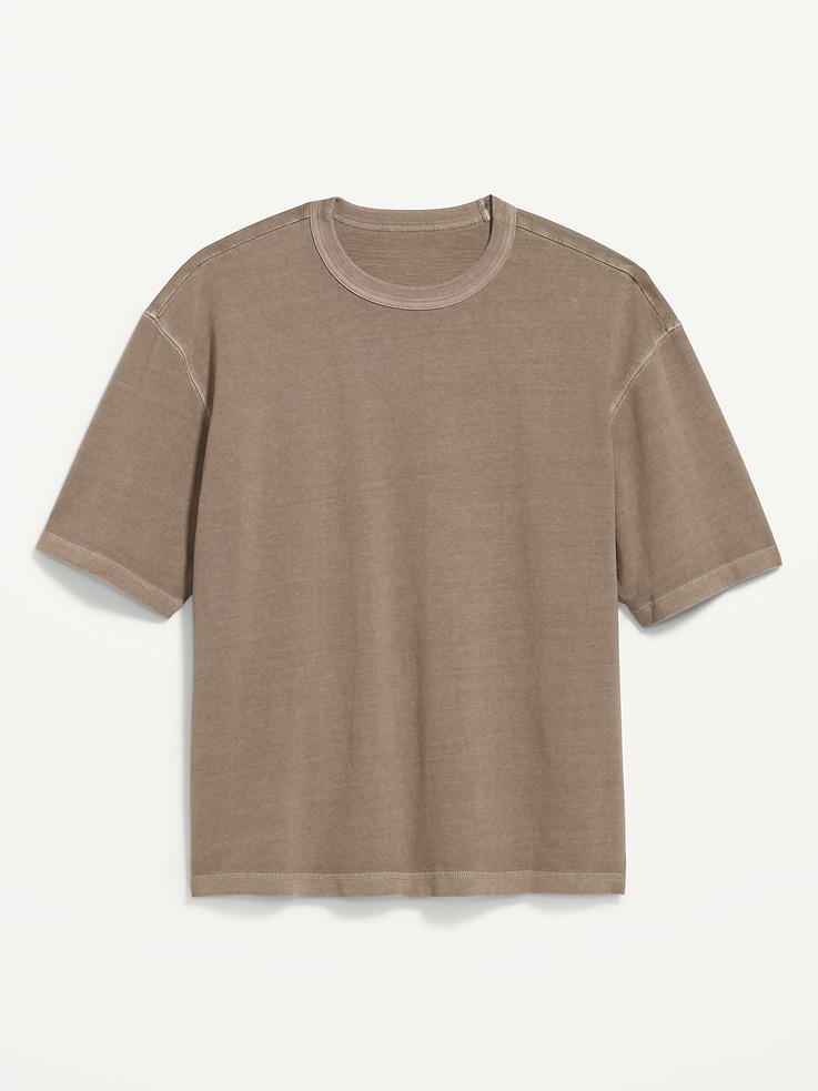 L'image numéro 4 présente T-shirt court en tissu épais teint en plongée