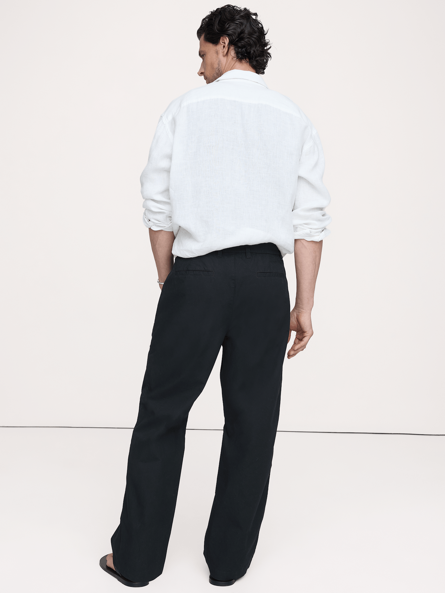 L'image numéro 3 présente Pantalon Escale décontracté en coton à taille extensible