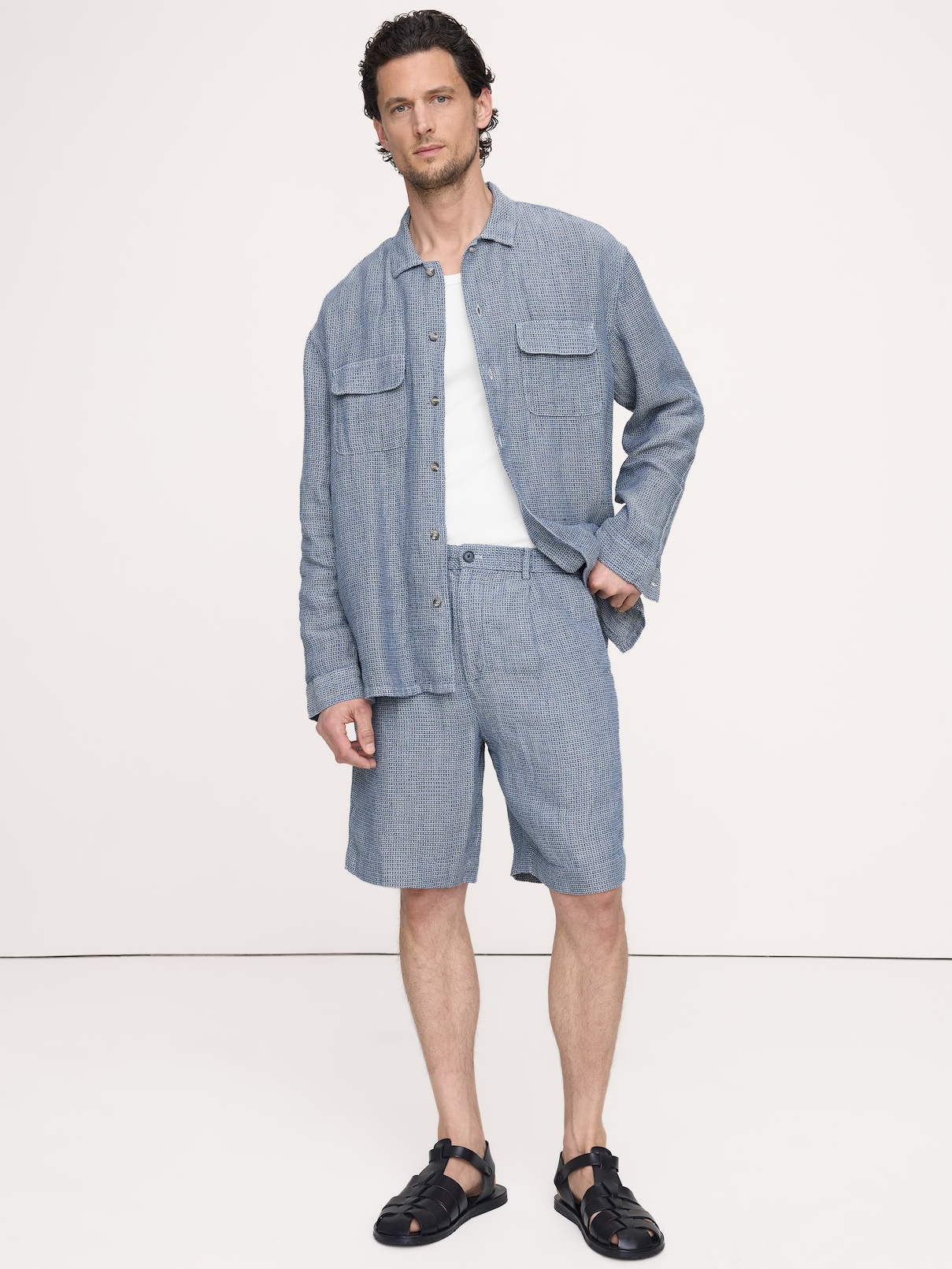 9" Pleated Linen-Cotton Pull-On Short